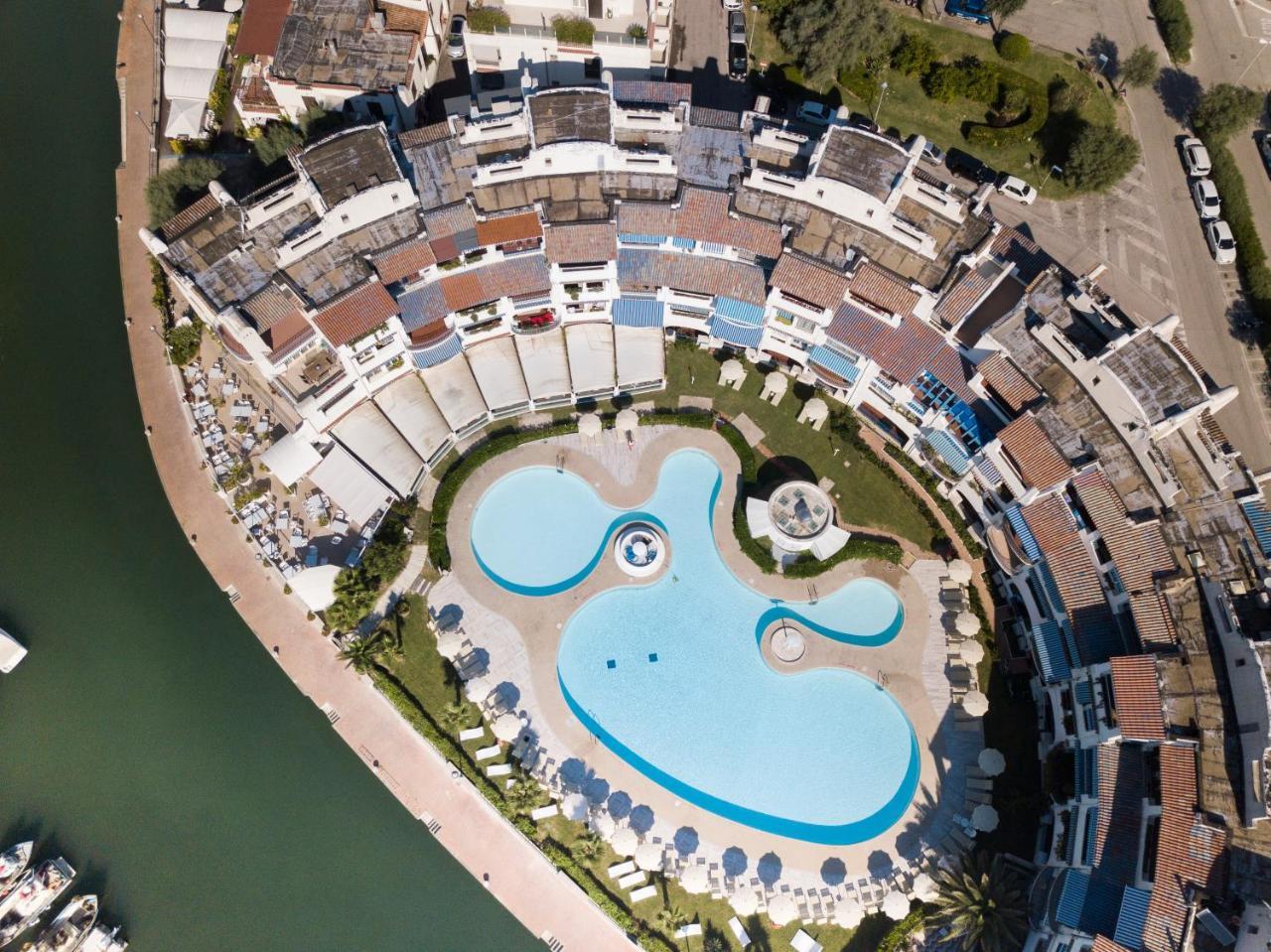 Botel Portoverde Luxury Houseboat Misano Adriatico