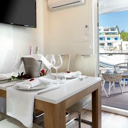 Portoverde Luxury Houseboat Misano Adriatico Extérieur photo