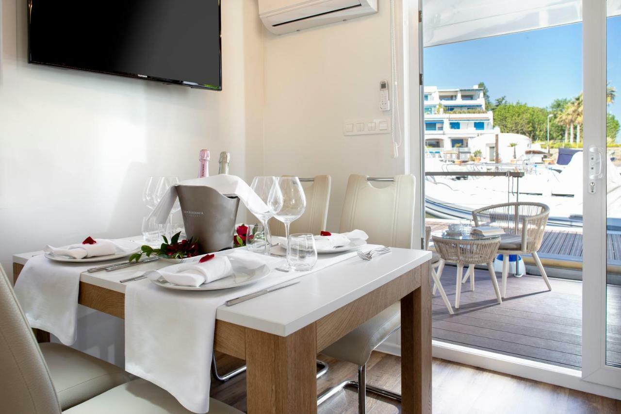 Portoverde Luxury Houseboat * Misano Adriatico
